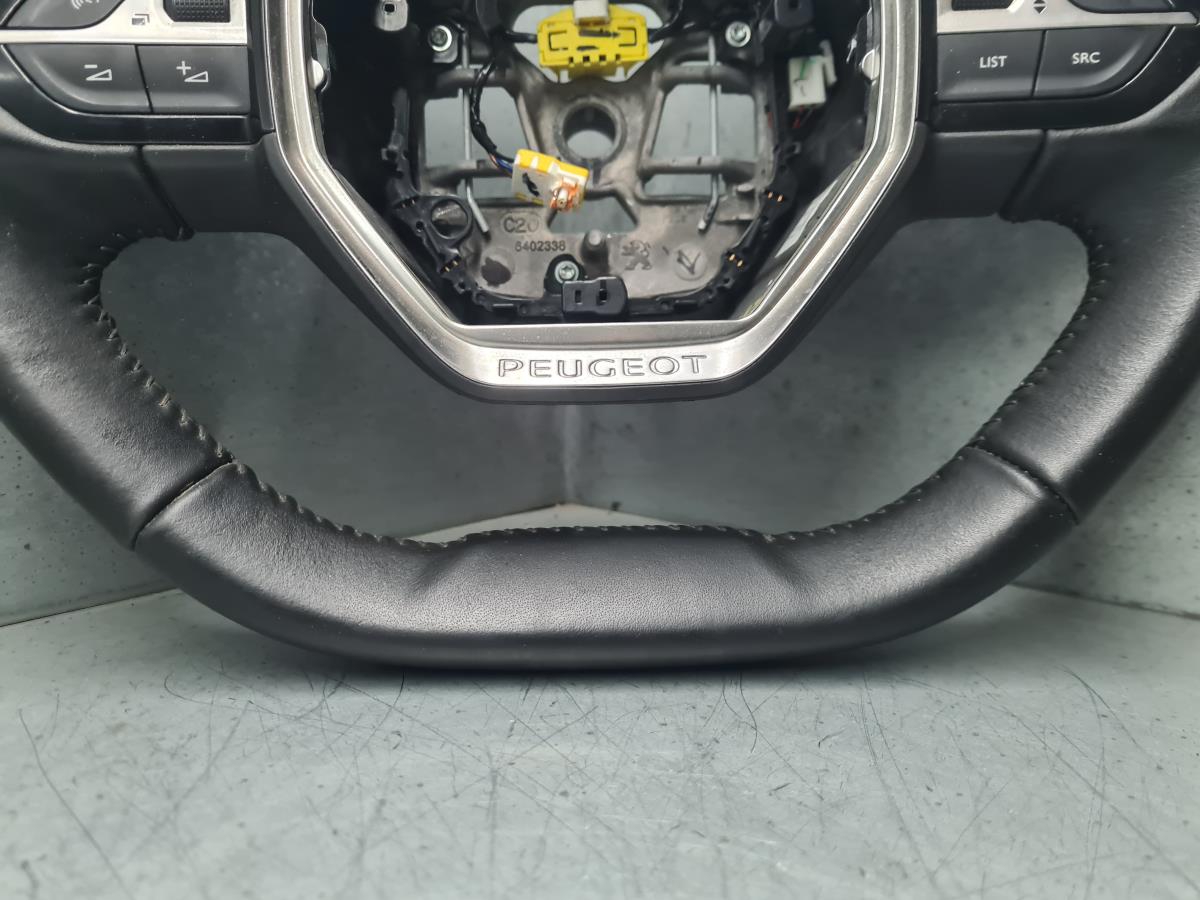 Volante de dirección PEUGEOT 208 II Imagem-3