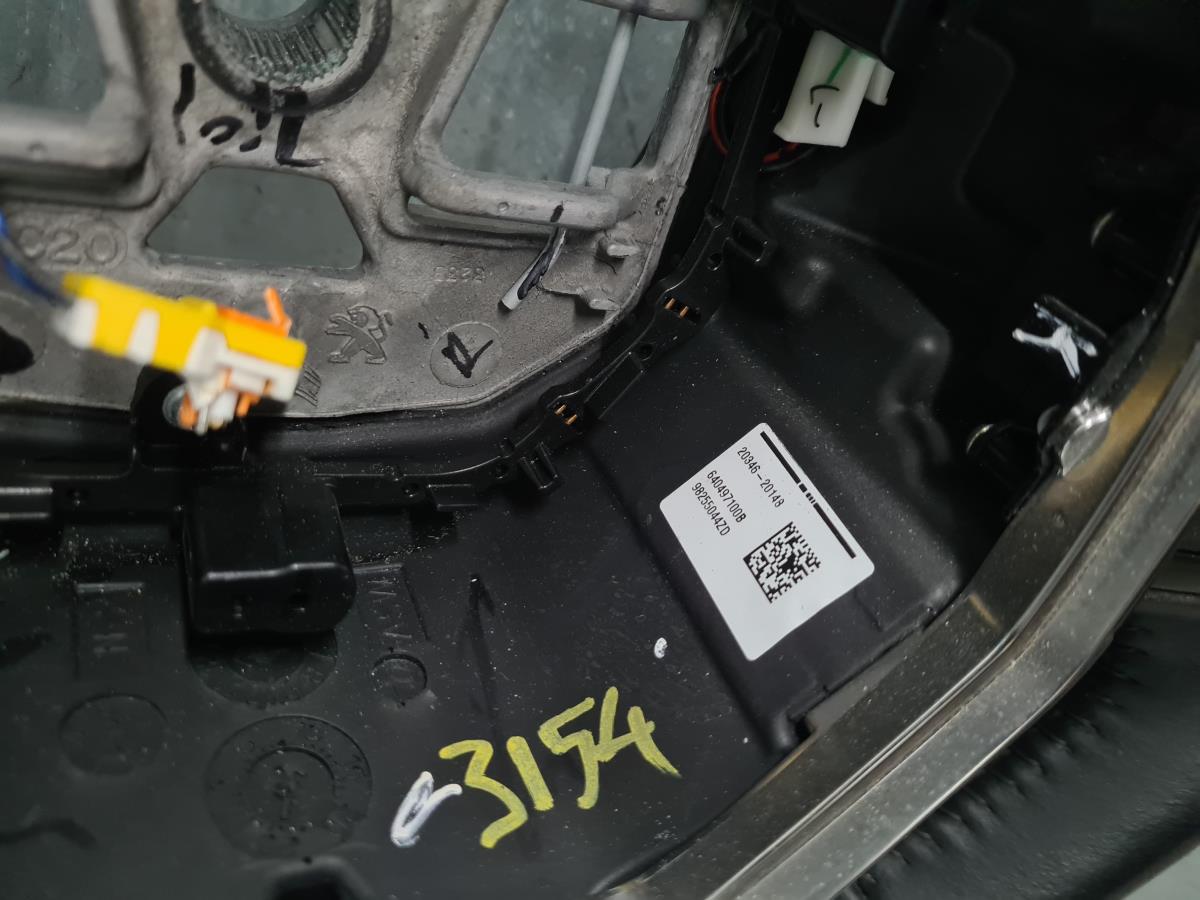 Volante de dirección PEUGEOT 208 II Imagem-6