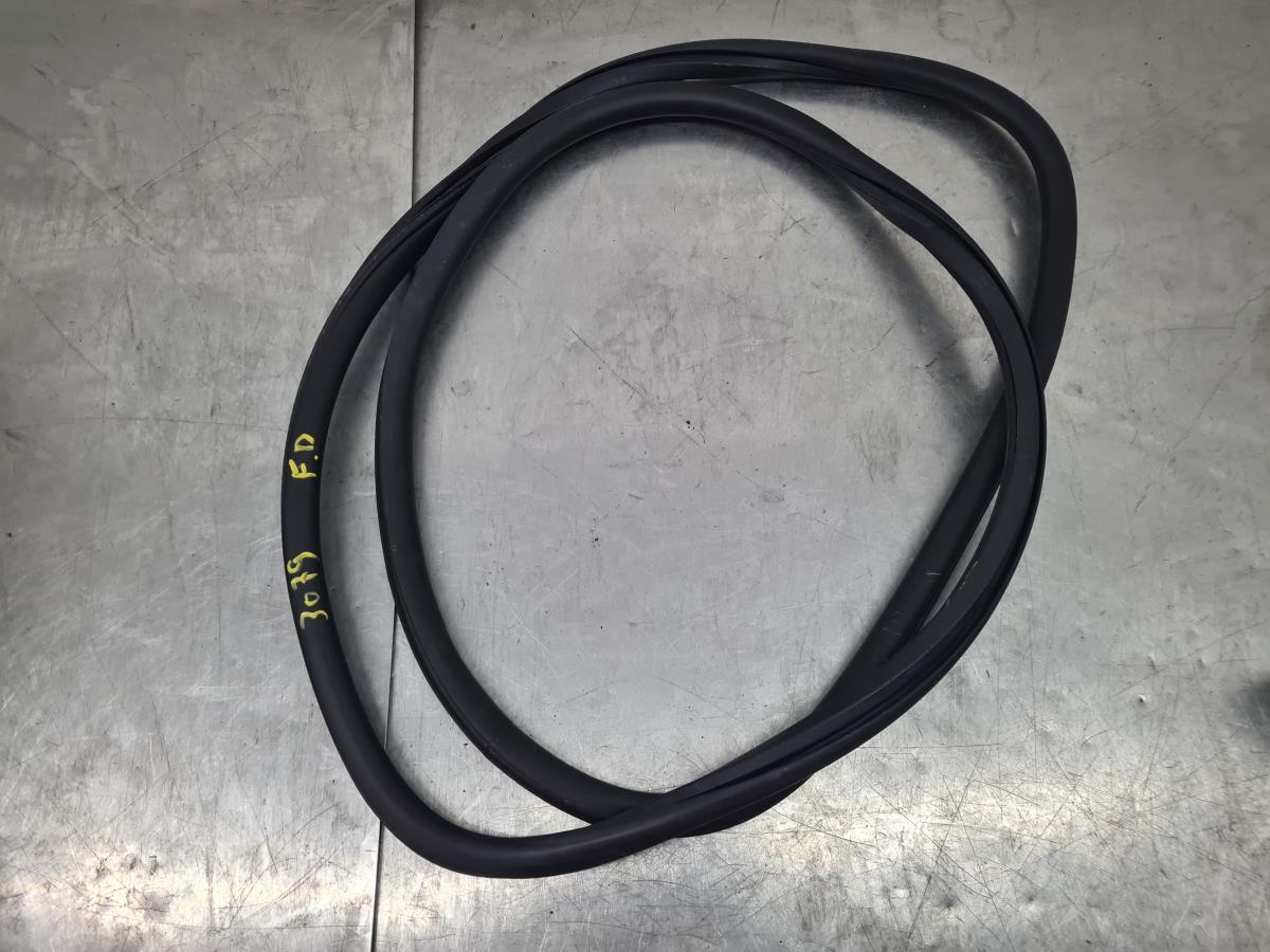 Revestimiento puerta Delantero Derecho PEUGEOT 308 SW II