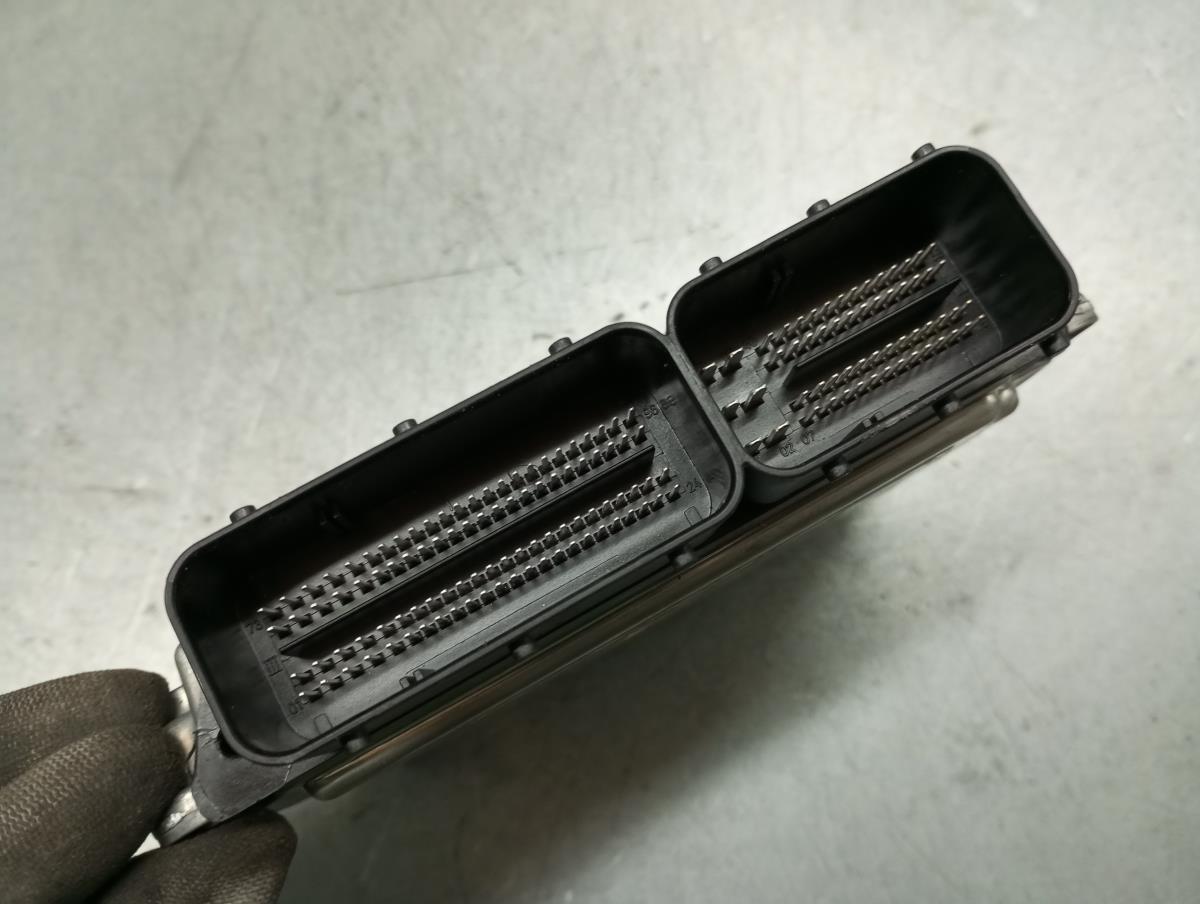 Centralina motor / ECU BMW 1 (F20) Imagem-1