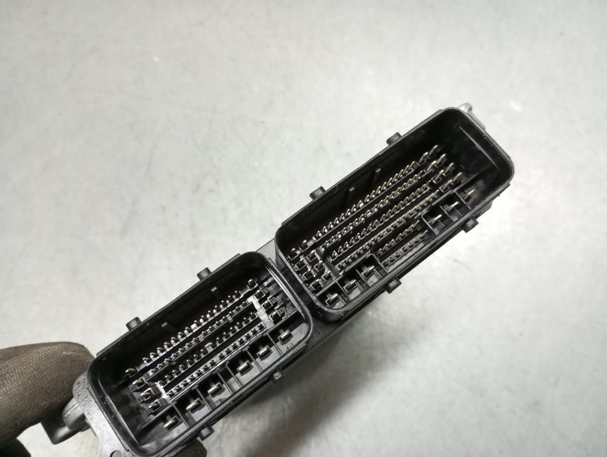 Centralina motor / ECU PEUGEOT 3008 II (M_) Imagem-1