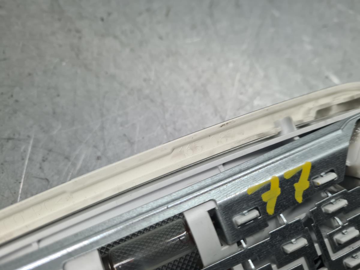 Plafonier trás MERCEDES-BENZ Classe A (W176) Imagem-2