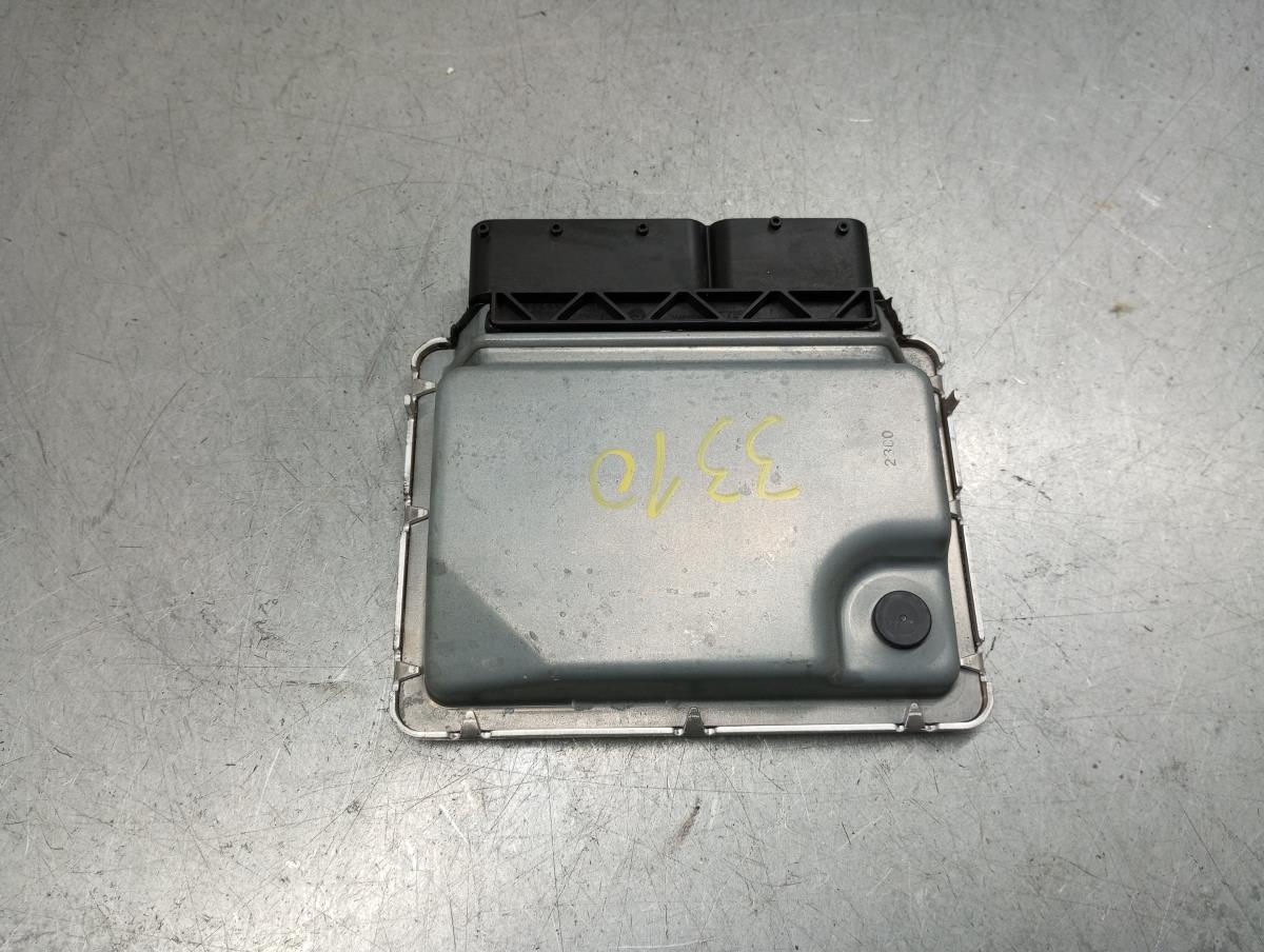 Centralina motor / ECU VOLKSWAGEN Polo (AW1)