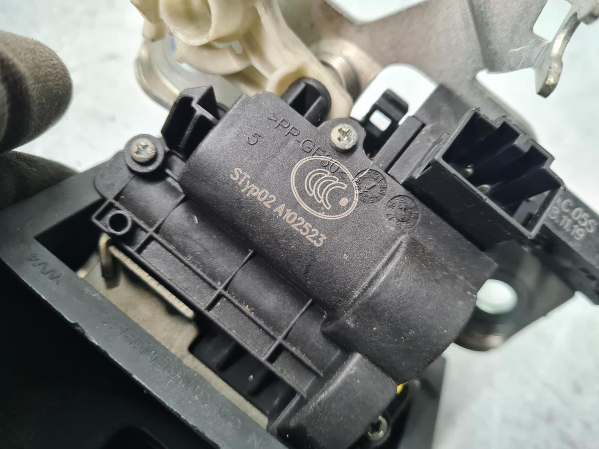 Cerradura / cierre maletero SKODA Kamiq (NW4) Imagem-3