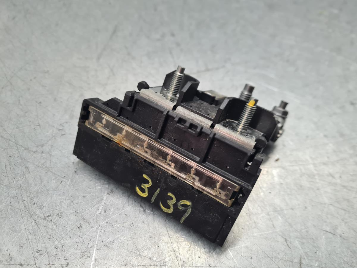 Battery Control Module / Charging Relay DACIA Sandero III