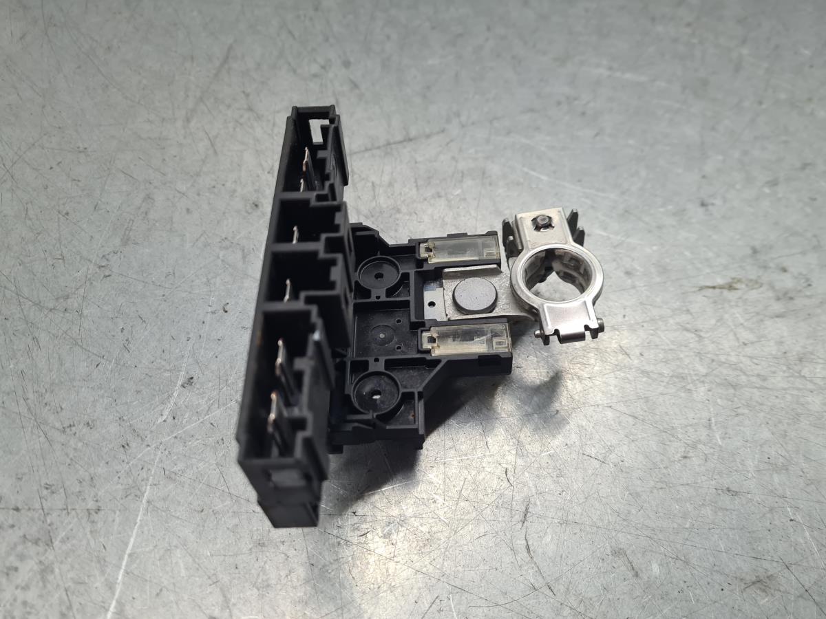 Battery Control Module / Charging Relay DACIA Sandero III Imagem-1