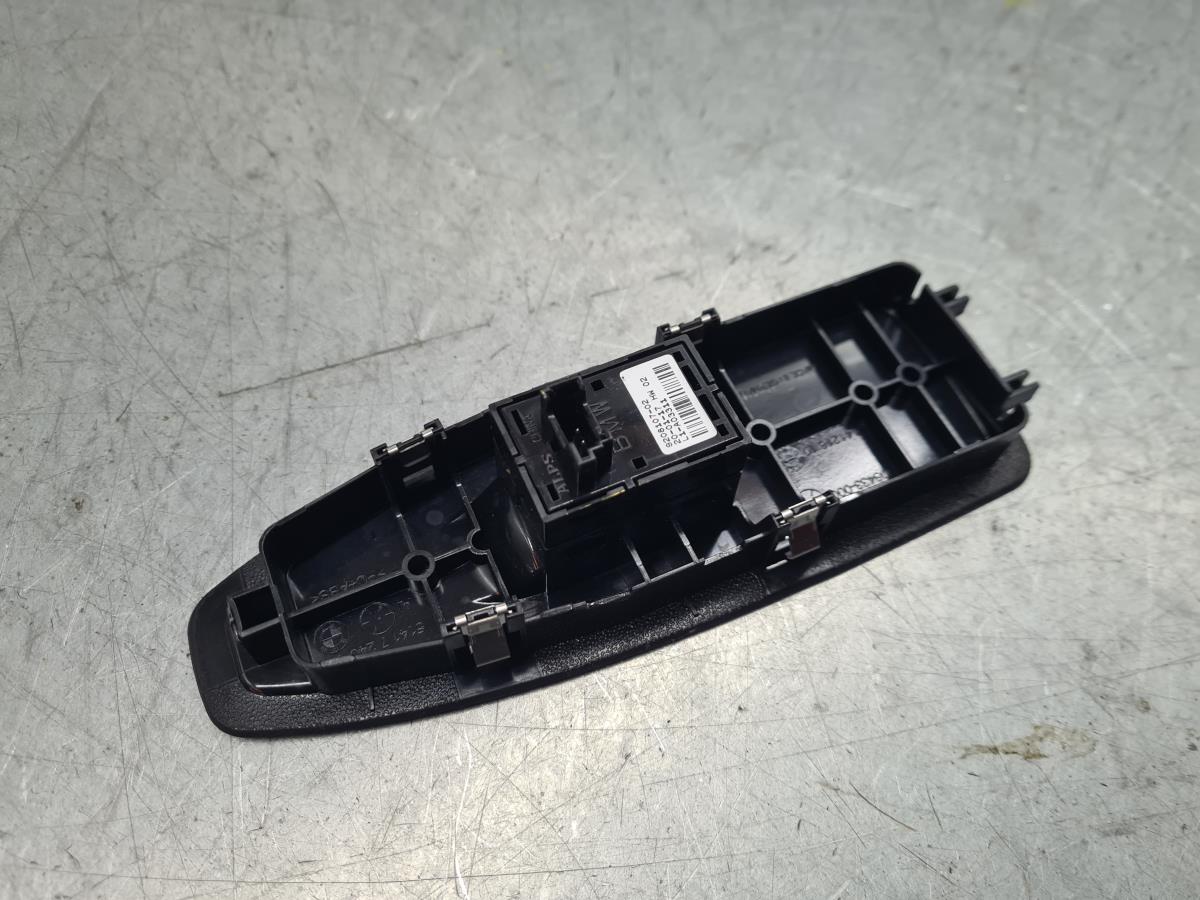Mando / interruptor elevalunas delantero derecho BMW 1 (F20) Imagem-1