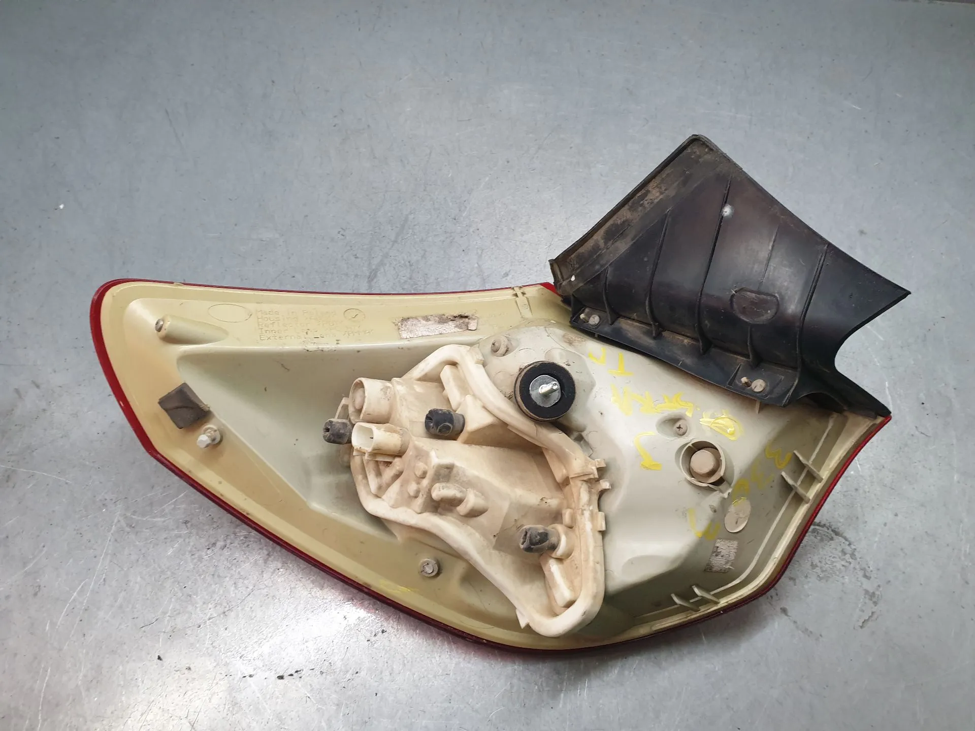 Feu arrière Droite OPEL Astra J Imagem-3