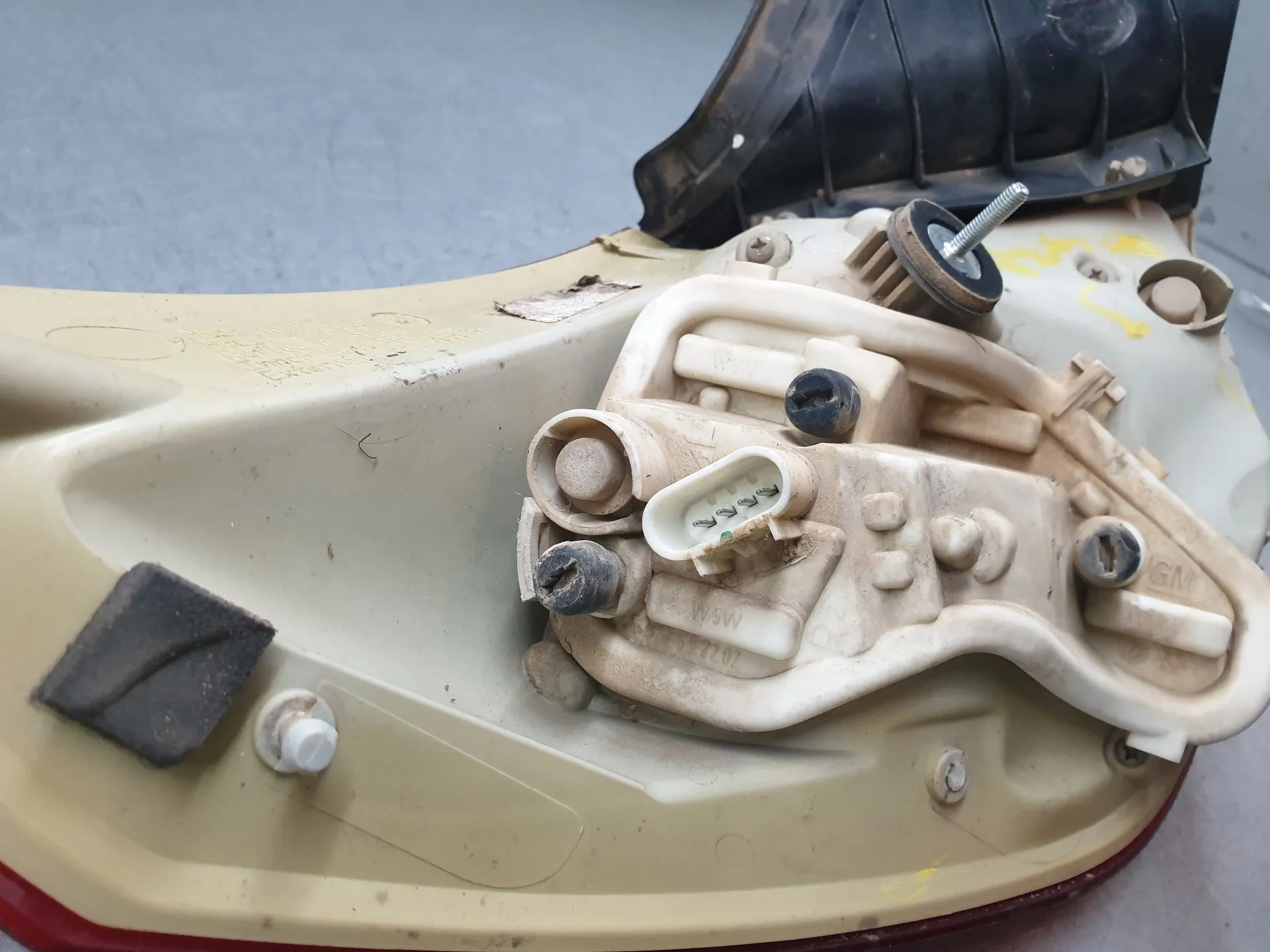 Feu arrière Droite OPEL Astra J Imagem-4