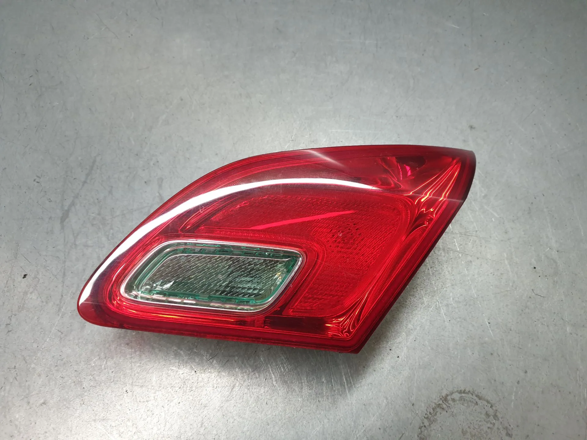 Fanale Destro Baule OPEL Astra J