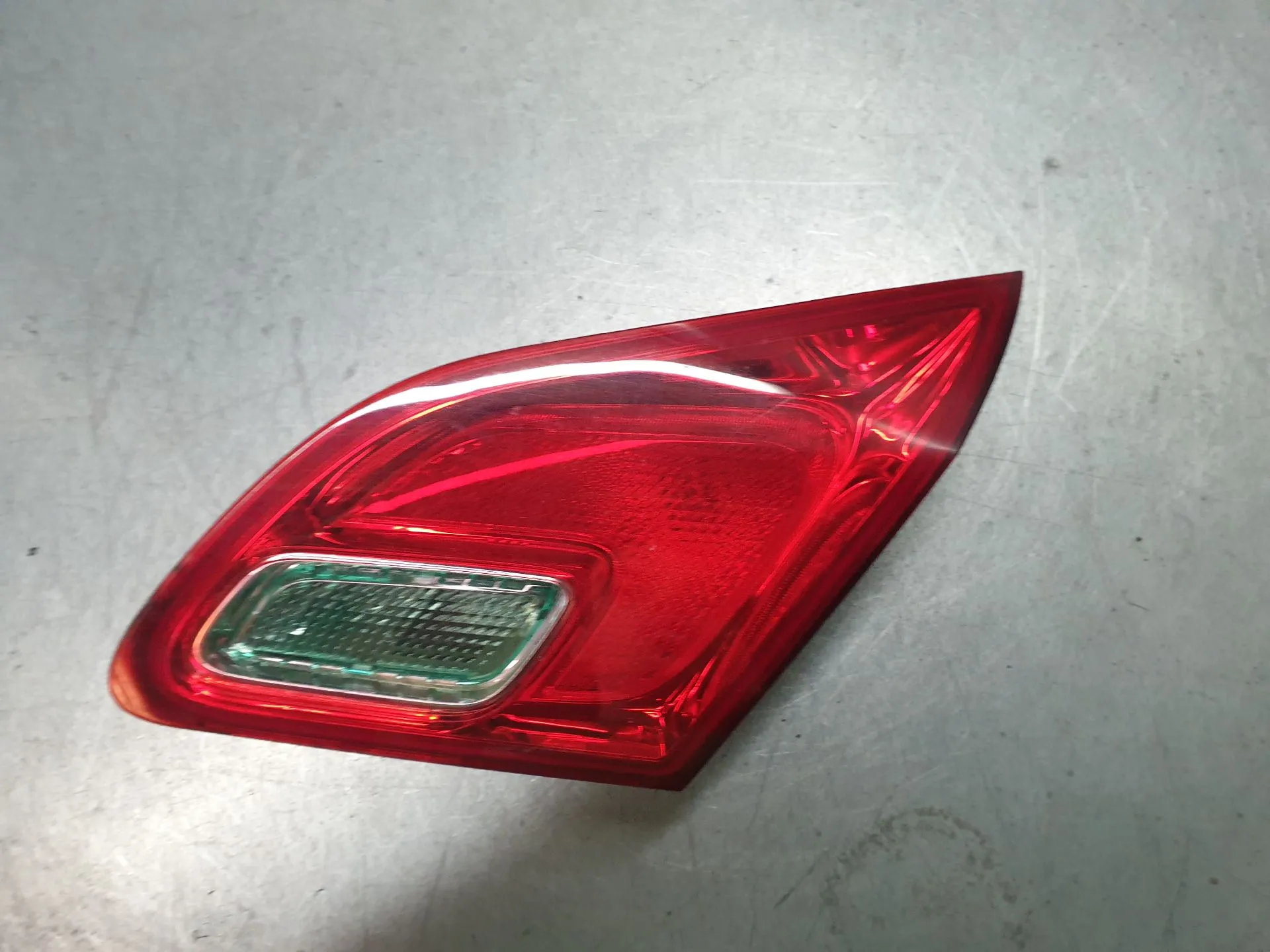 Fanale Destro Baule OPEL Astra J Imagem-1