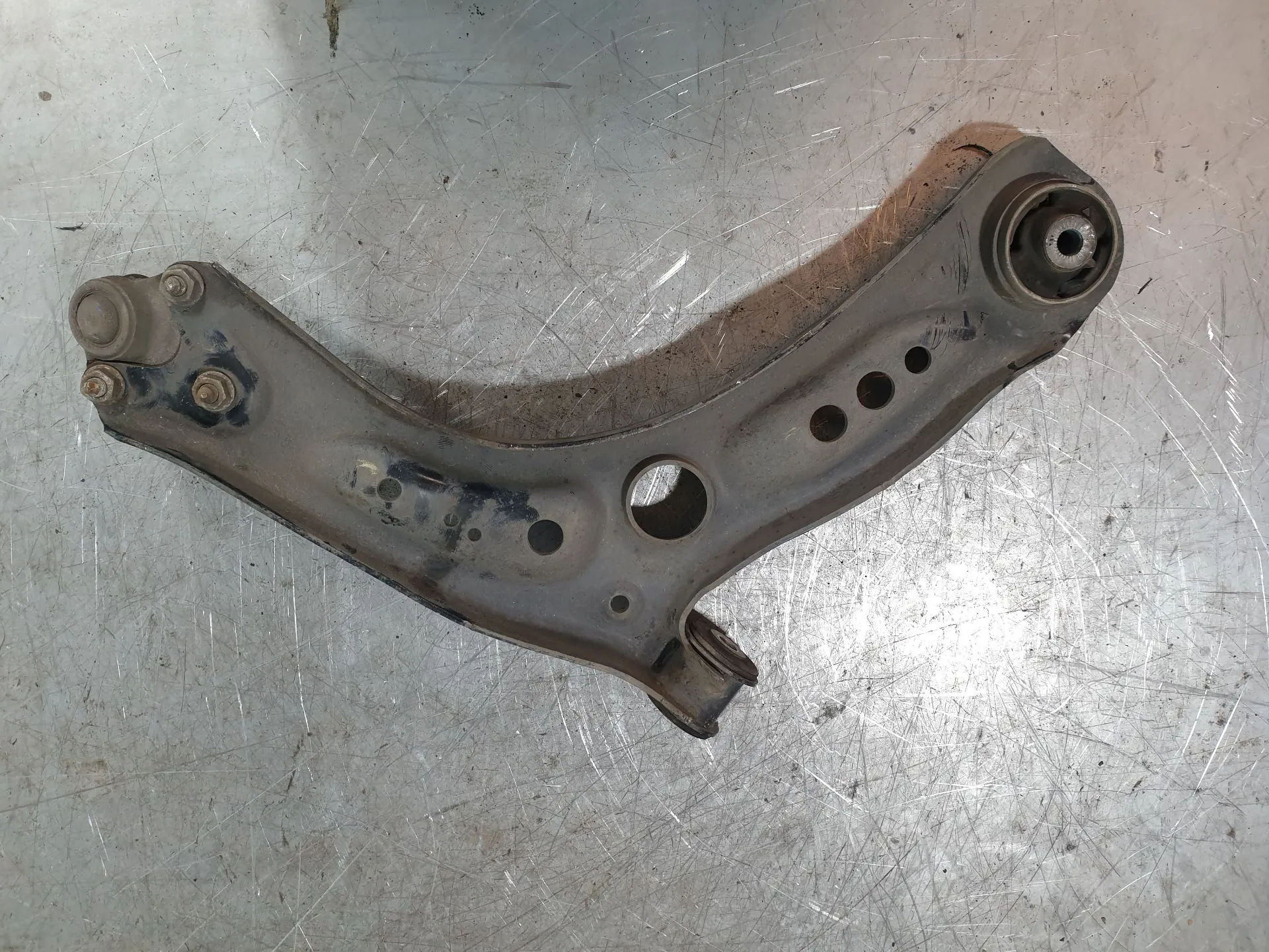 Left front suspension arm SEAT Leon (5F1) Imagem-1
