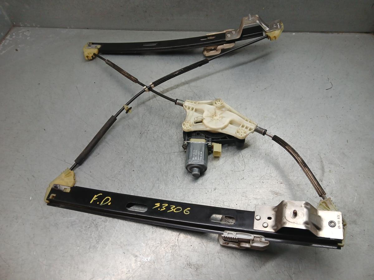 Lève-vitre avant Droite SEAT Leon (5F1)