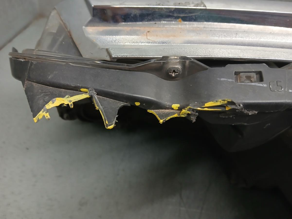 Right Headlight TOYOTA Auris Touring Sports (_E18_) Imagem-5