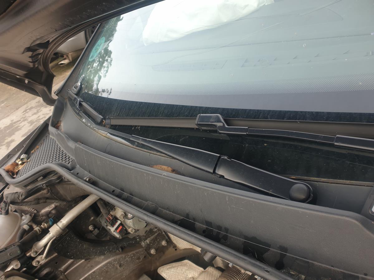 Windscreen wiper arm Right front SEAT Leon (5F1)