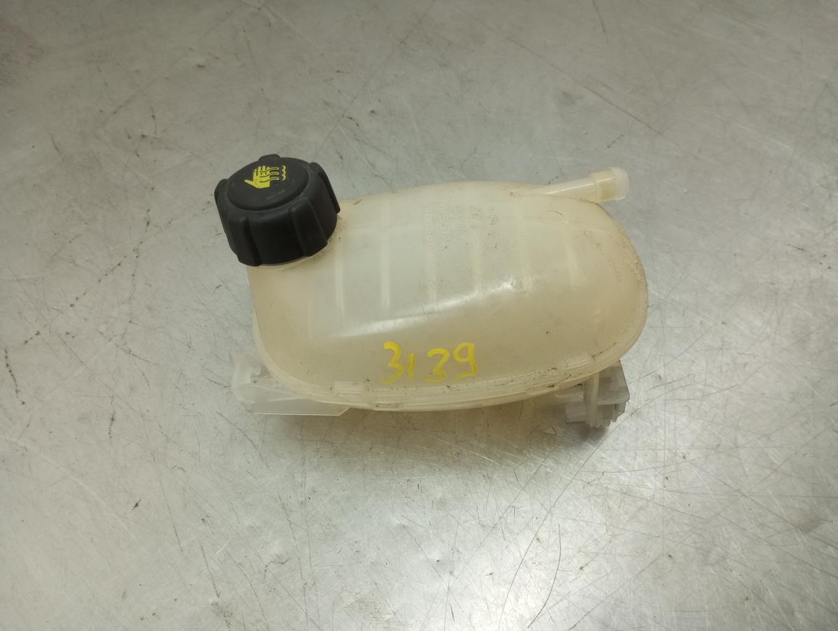Réservoir/ Vase D'expansion De Liquide De Refroidissement DACIA Sandero III