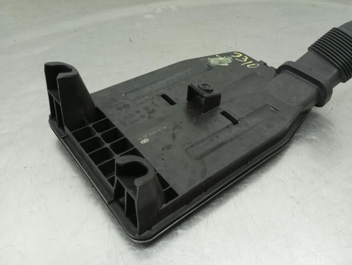 Air filter box VOLKSWAGEN Polo (AW1) Imagem-2