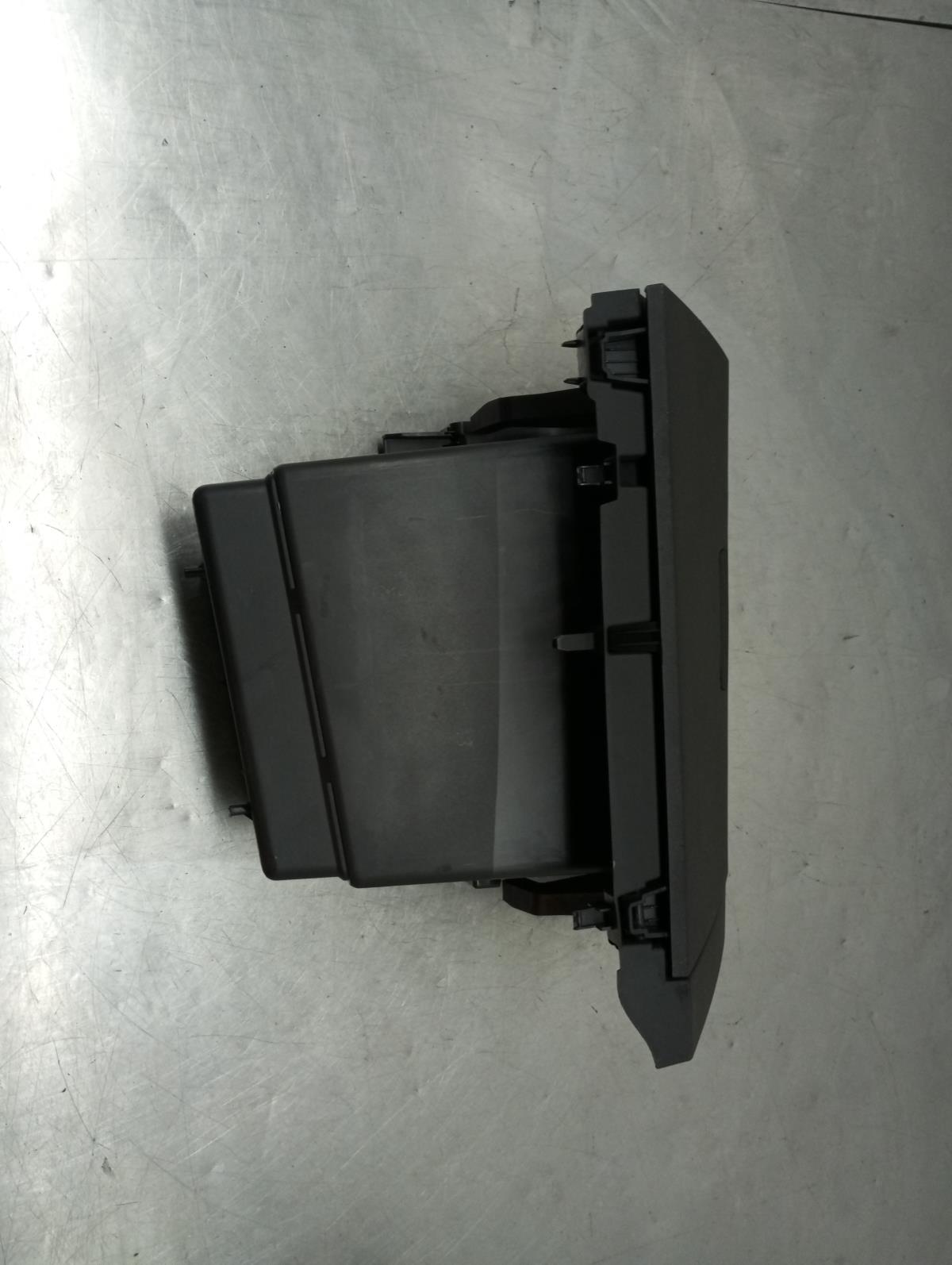 Porta luvas DACIA Sandero III Imagem-3