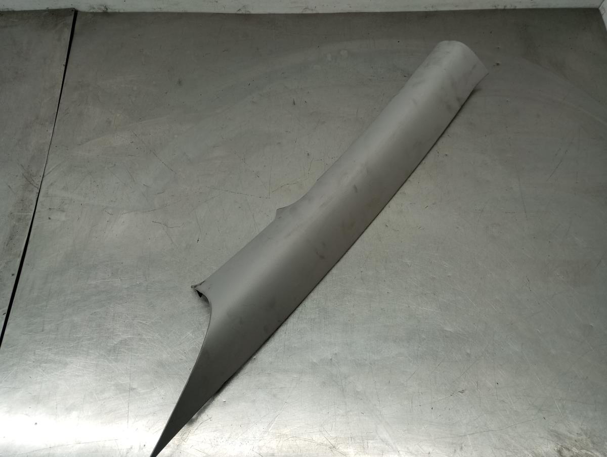 Forras de pilar C direito TESLA Model 3 (5YJ3)