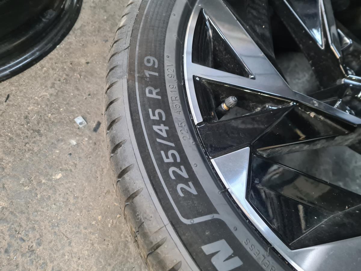 Set di cerchi RENAULT Captur II Imagem-13