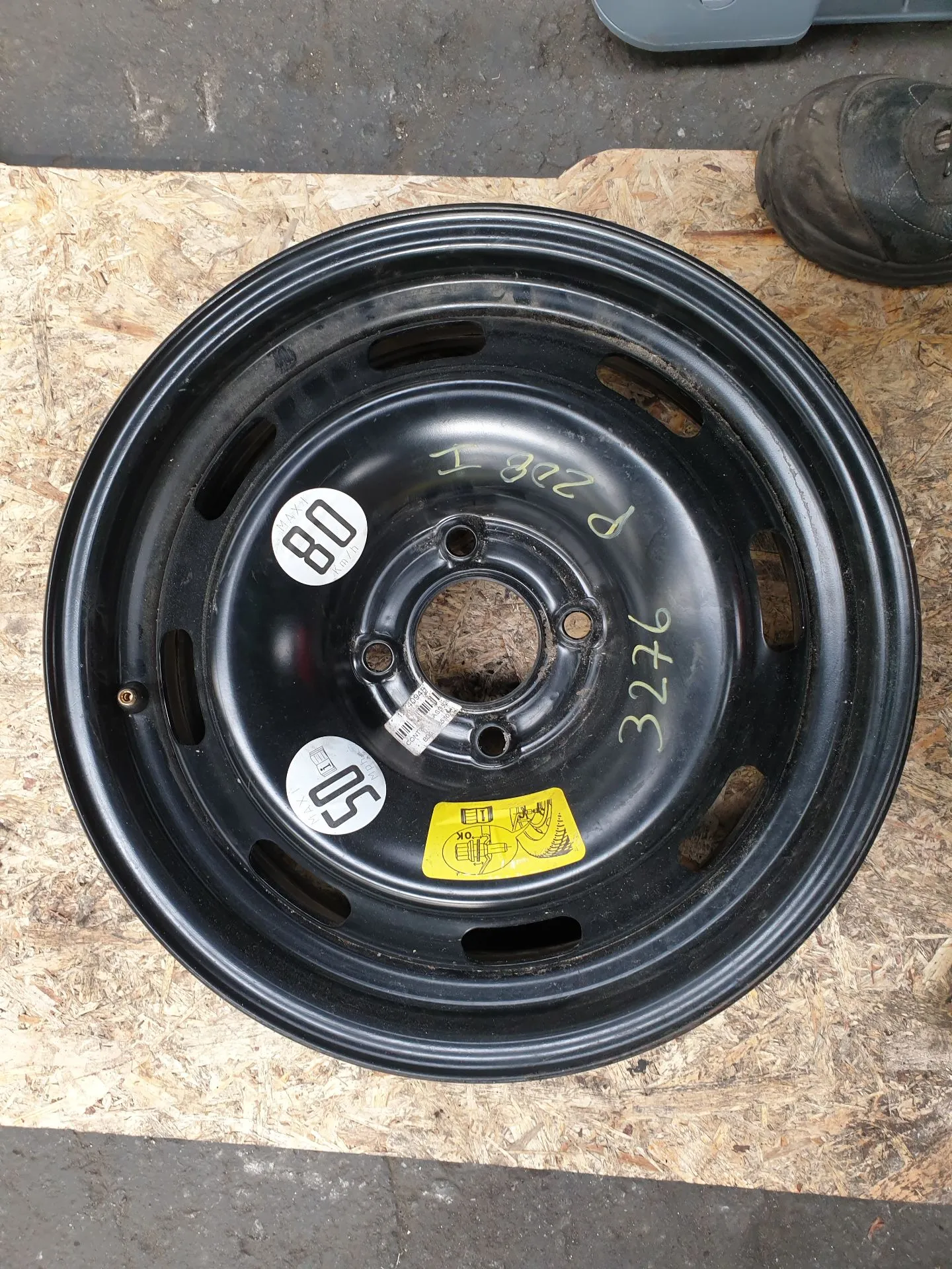 Jante Avant Gauche PEUGEOT 208