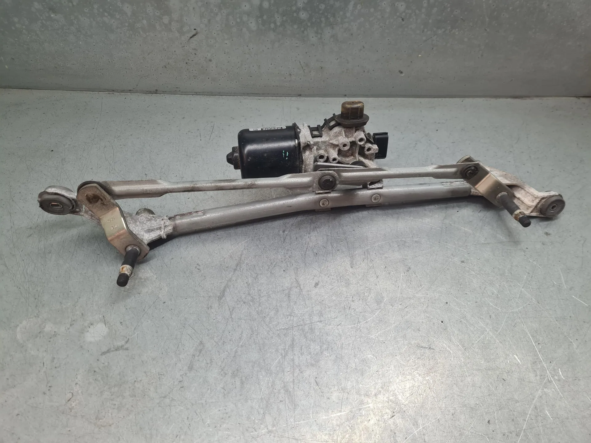 Motor limpa vidros frente RENAULT Megane IV (B9A/M_) Imagem-2