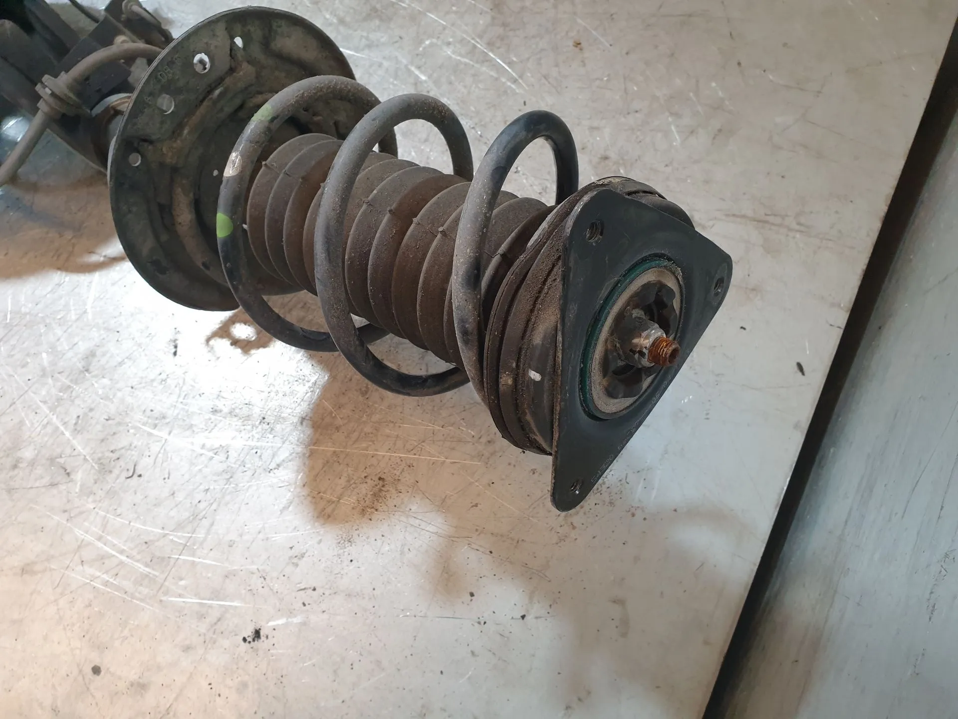 Amortecedor frente direito RENAULT Megane IV (B9A/M_) Imagem-1