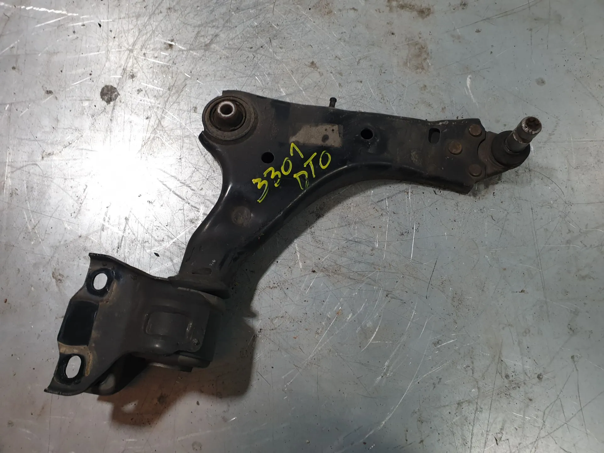 Brazo suspensión delantero derecho LAND ROVER Discovery Sport (L550)