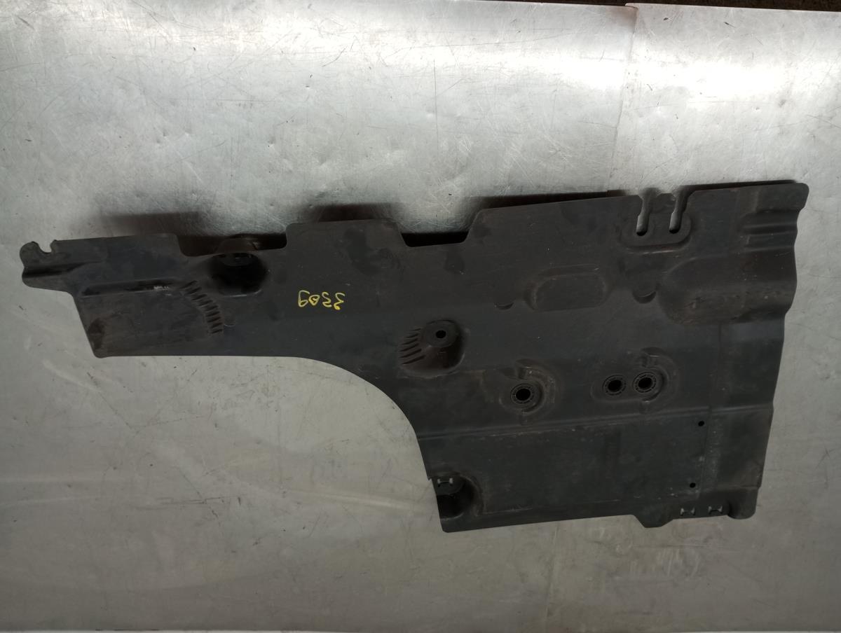 Protezione inferiore del motore DACIA Sandero III