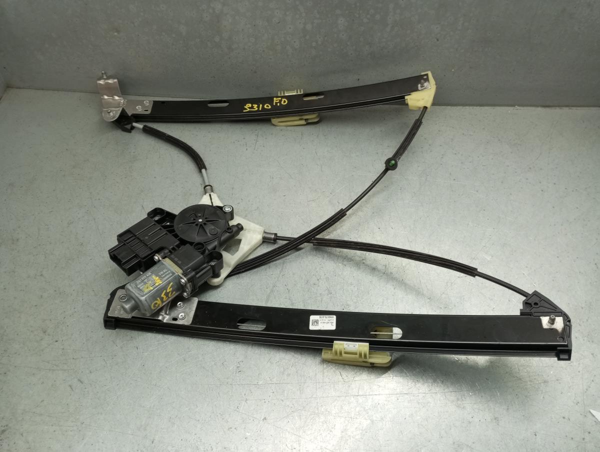 Lève-vitre avant Droite VOLKSWAGEN Polo (AW1)