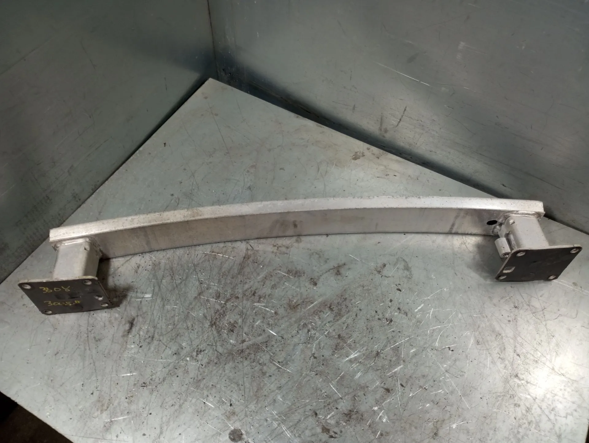 Reforço pára-choques trás PEUGEOT 3008 II (M_) Imagem-1