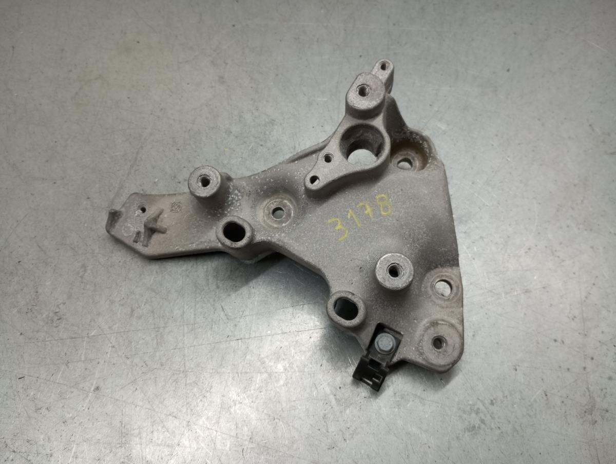 Soporte genérico RENAULT Trafic III (FG_)