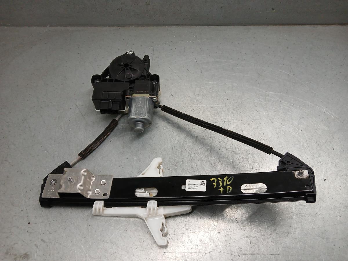 Lève-vitre arrière Droite VOLKSWAGEN Polo (AW1)