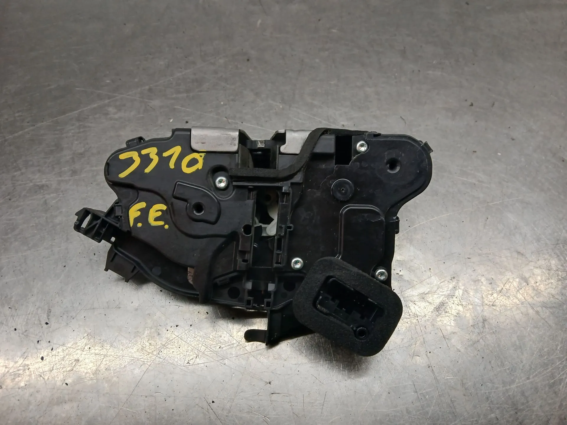 Serrure Avant Gauche VOLKSWAGEN Polo (AW1)