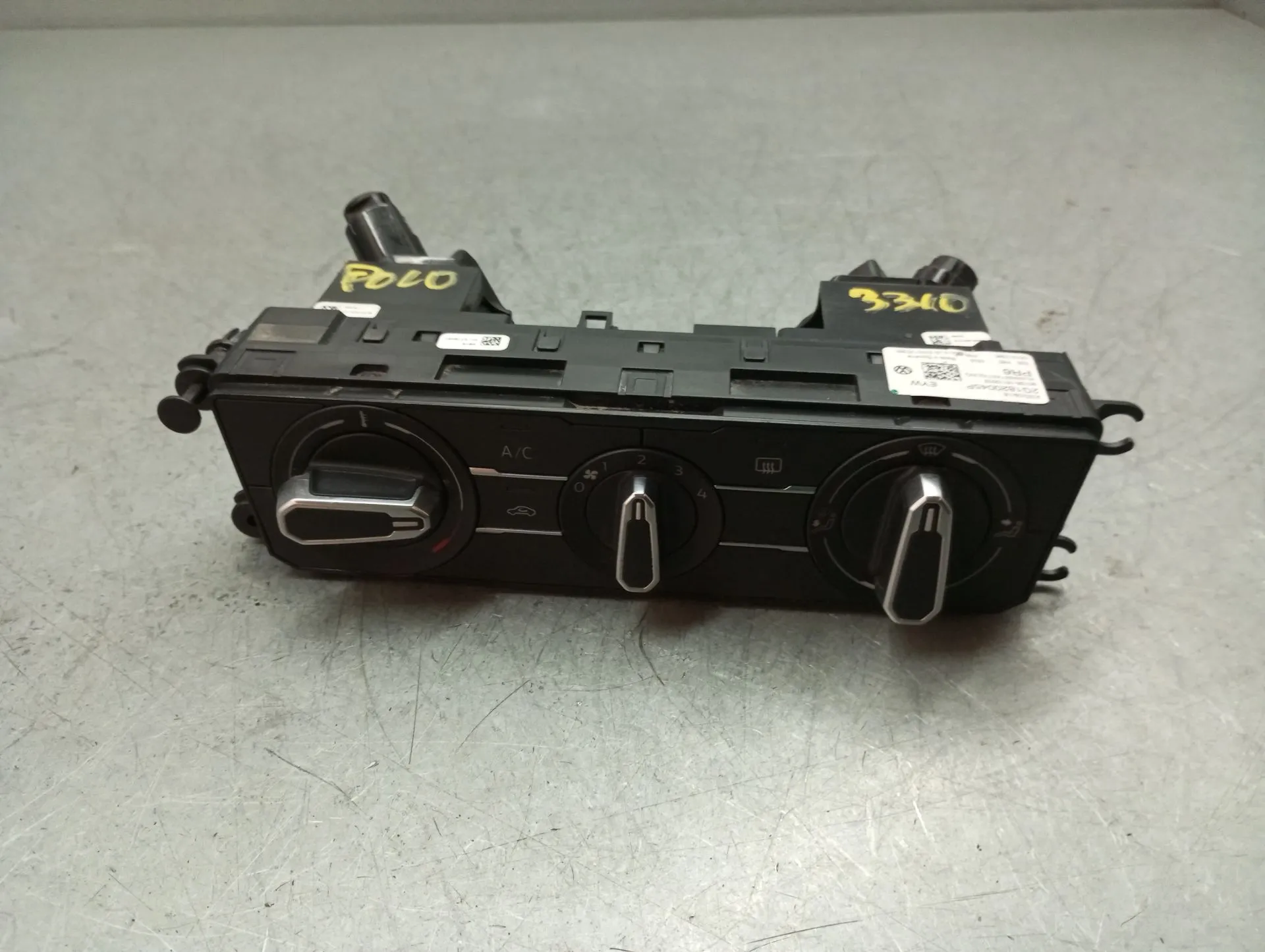 Climate control VOLKSWAGEN Polo (AW1) Imagem-1