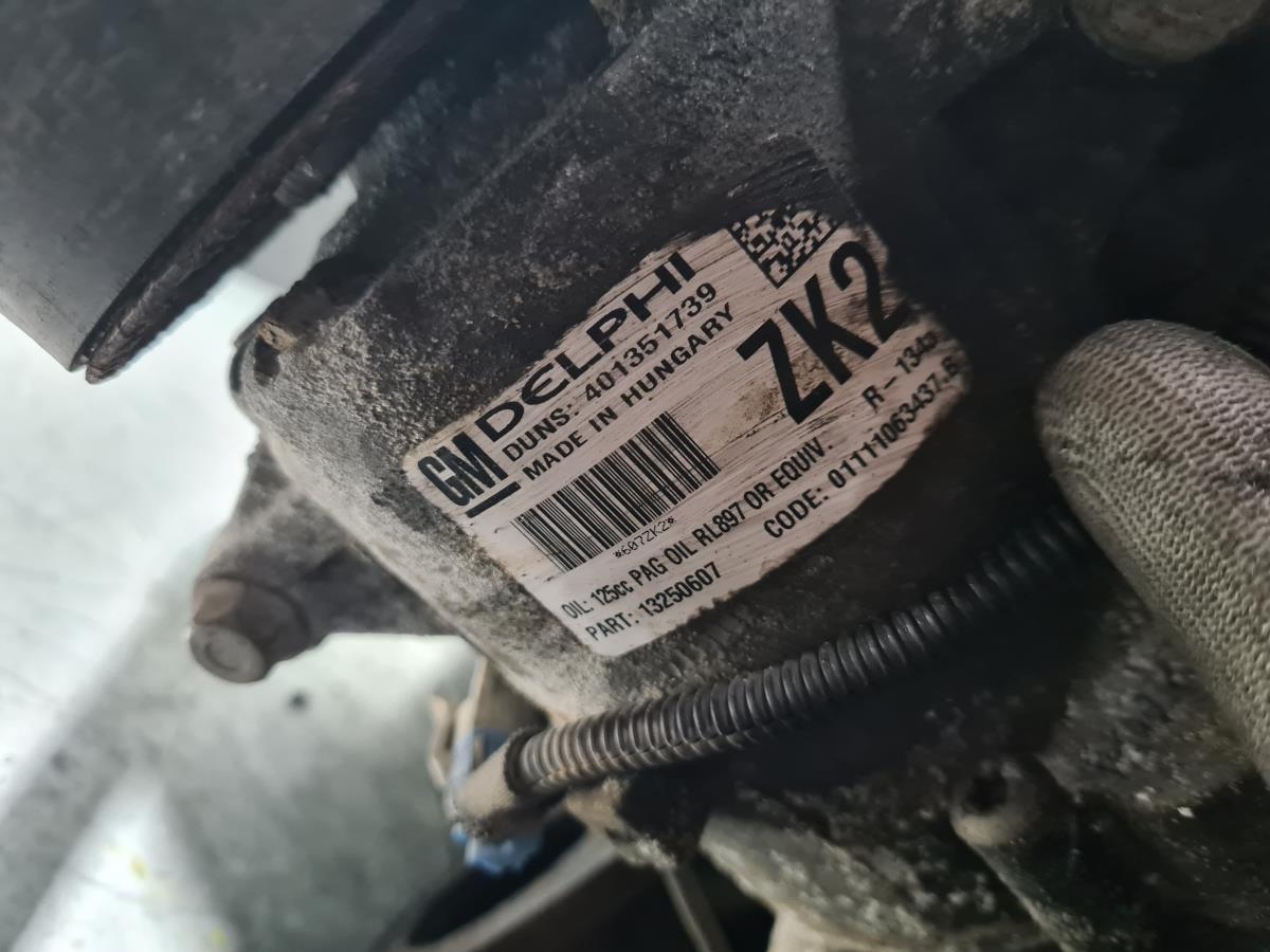 AC compressor OPEL Astra J Imagem-1