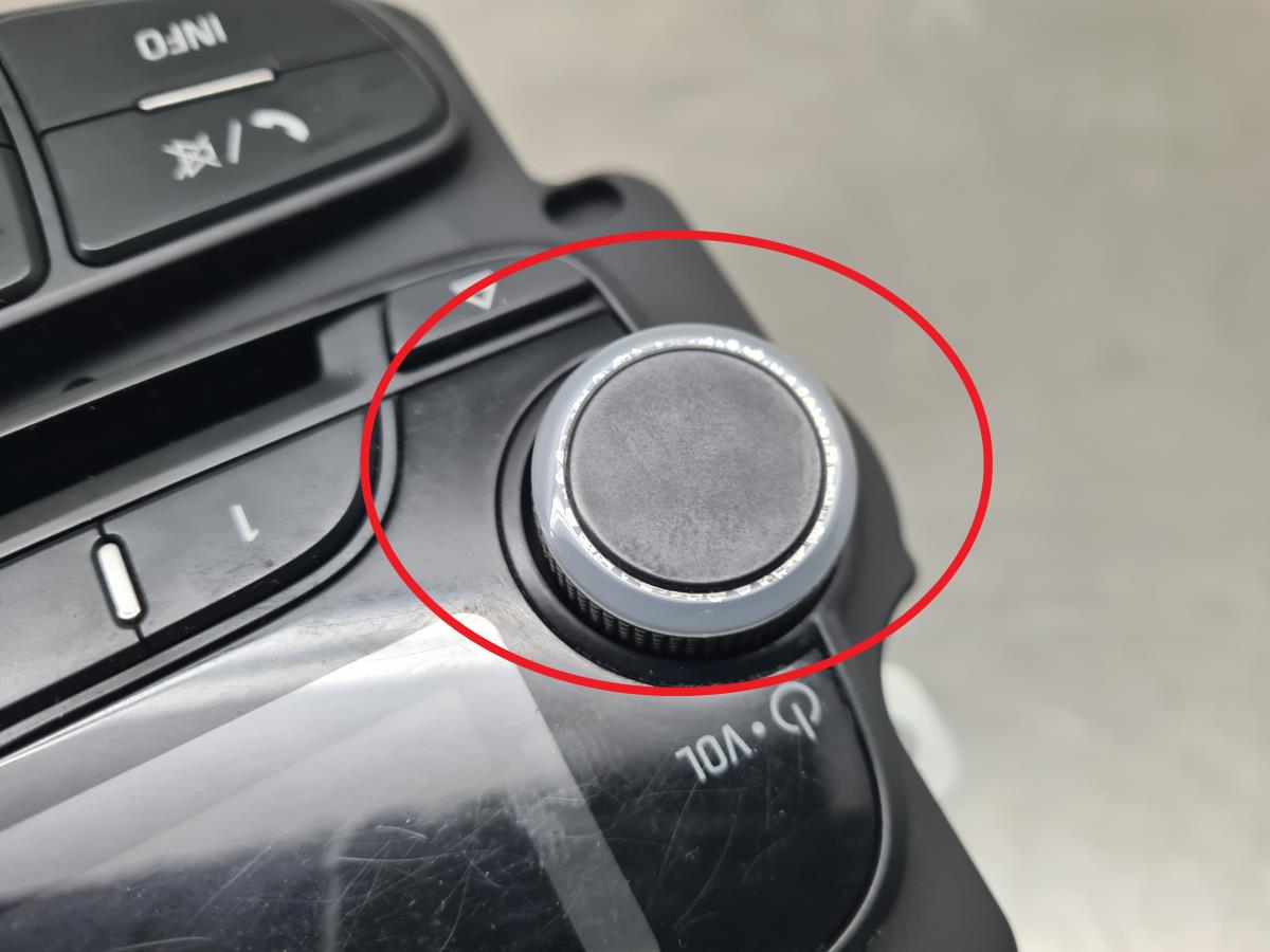 Rádio / auto-rádio OPEL Corsa E Imagem-9