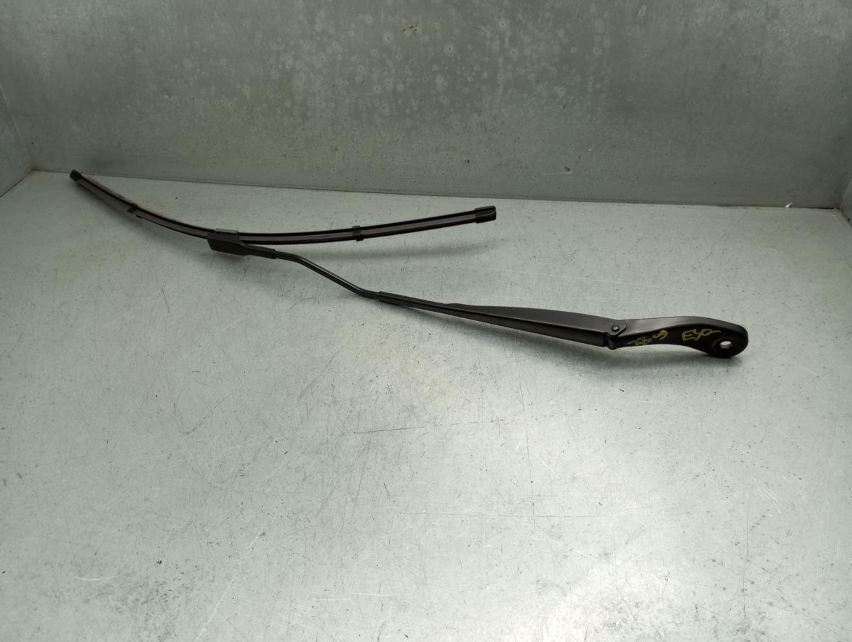 Windscreen wiper arm Left front DACIA Sandero III