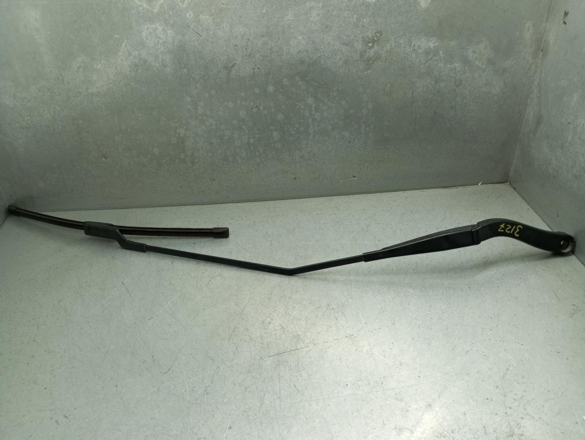 Windscreen wiper arm Right front RENAULT Trafic III Combi (JG_)