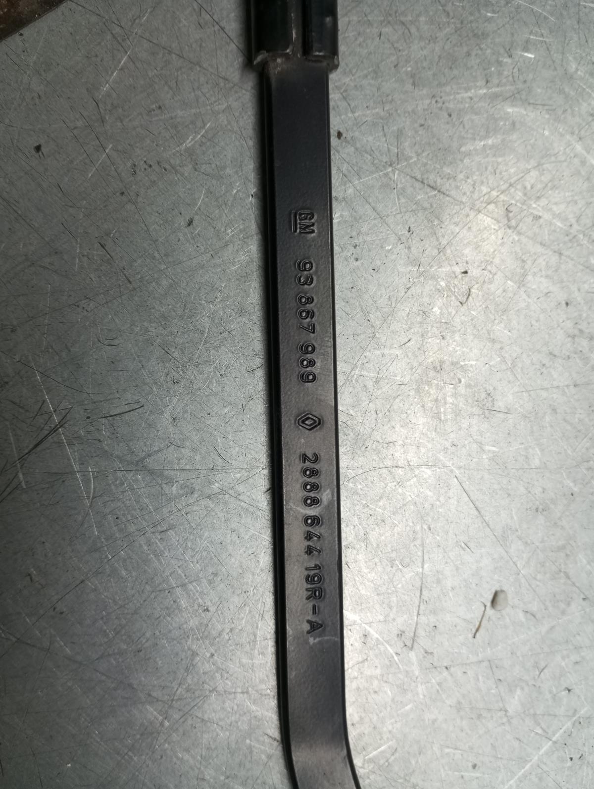 Windscreen wiper arm Right front RENAULT Trafic III Combi (JG_) Imagem-2