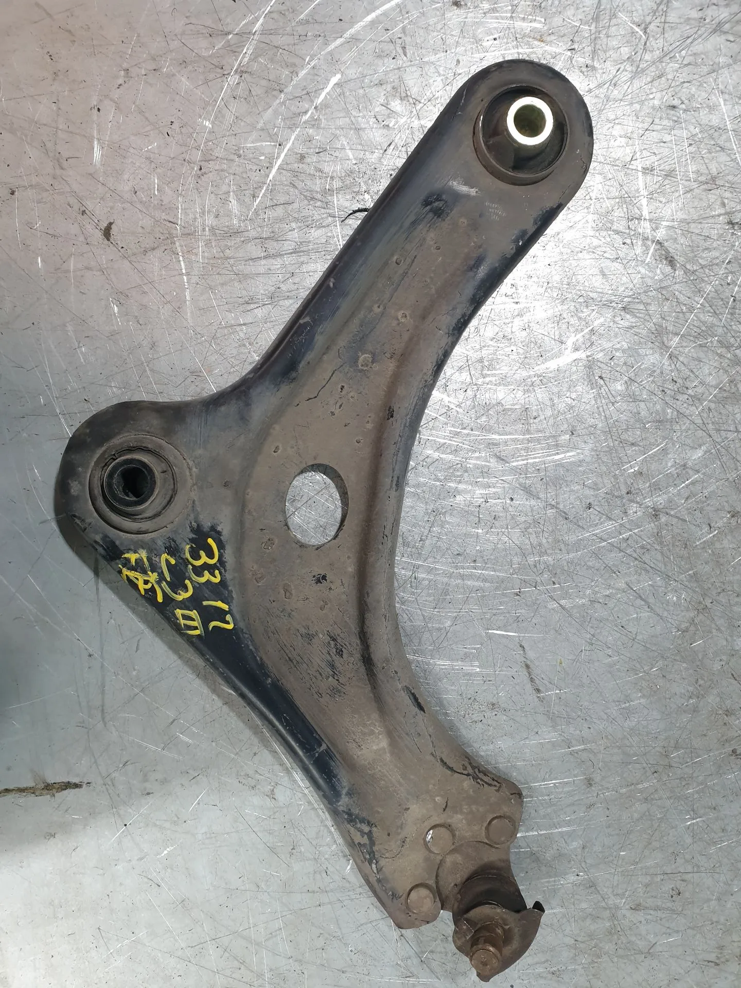 Braccio di sospensione anteriore sinistro CITROËN C3 III (SX)