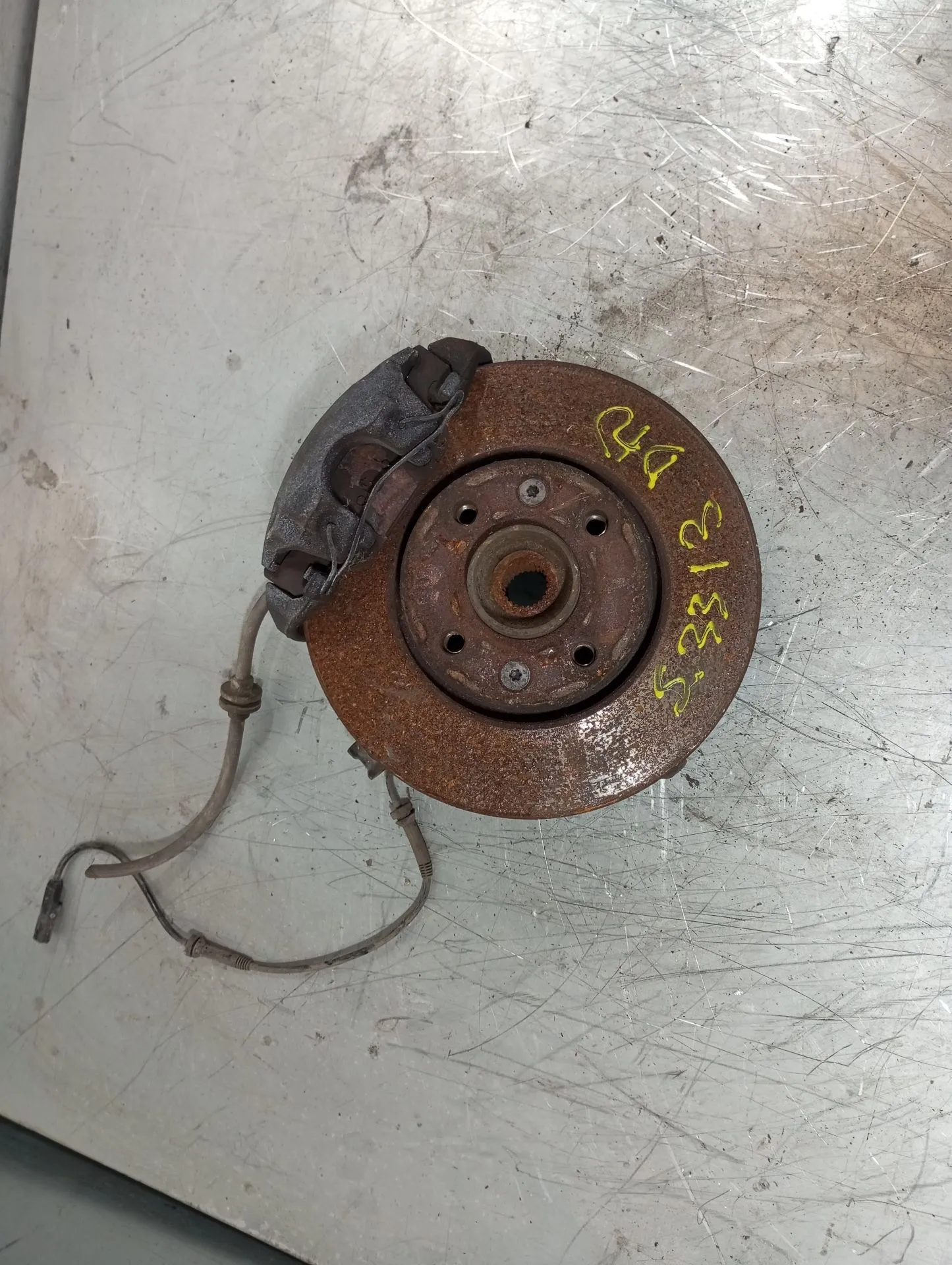 Mangueta delantera derecha RENAULT Clio IV (BH_)