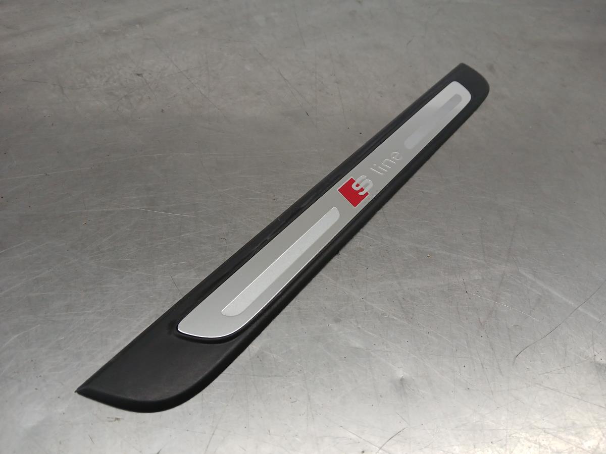 Seuil de porte avant Droite AUDI A1 Sportback (8XA, 8XF) Imagem-1