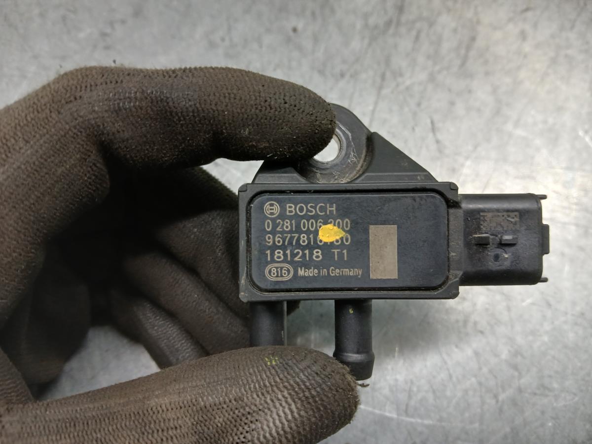 Sensor genérico PEUGEOT 3008 II (M_) Imagem-3