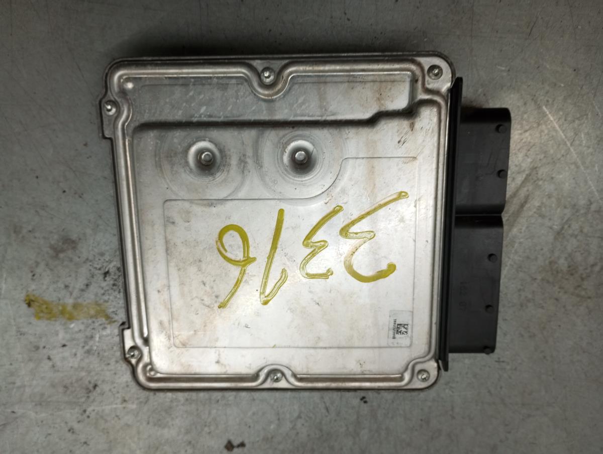 Centralina motor / ECU VOLKSWAGEN Golf VII (5G1, BQ1, BE1, BE2)