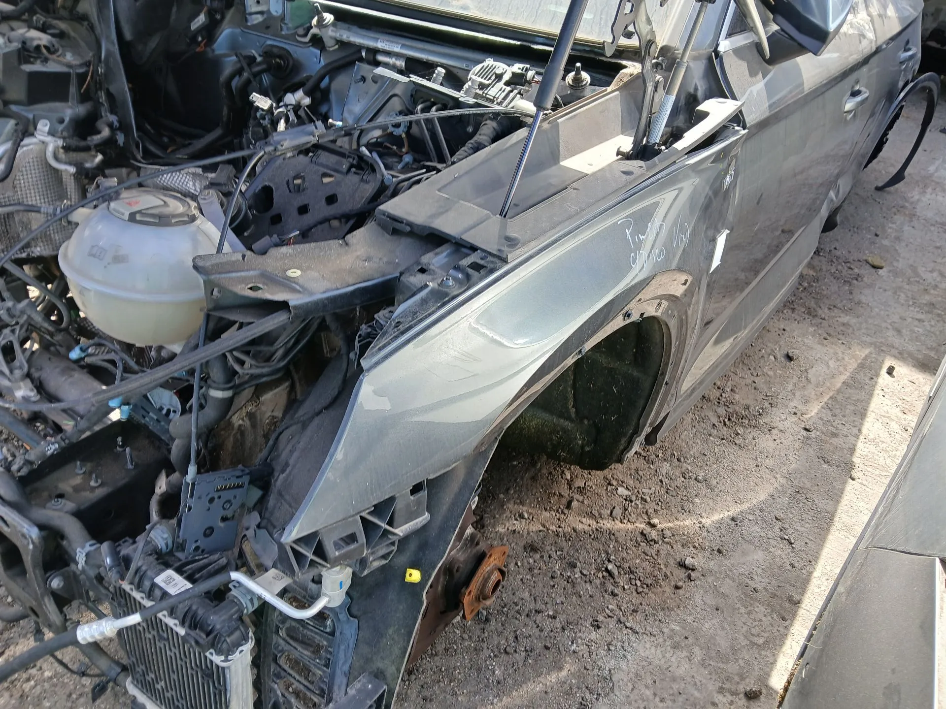 Left fender AUDI Q5 (FYB, FYG) Imagem-1