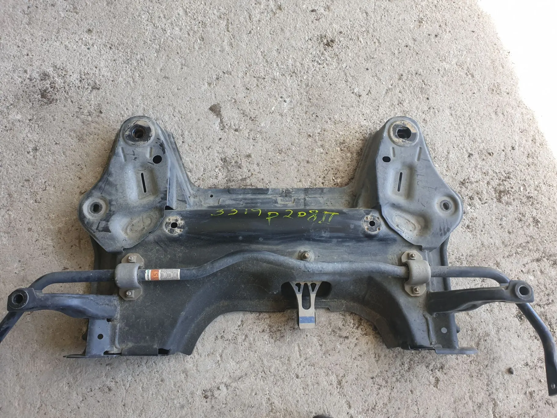 Subchasis delantero PEUGEOT 208 II