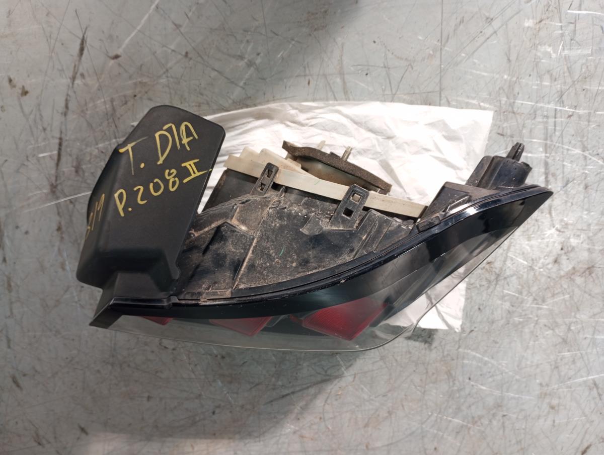 Fanale Destro PEUGEOT 208 II Imagem-5