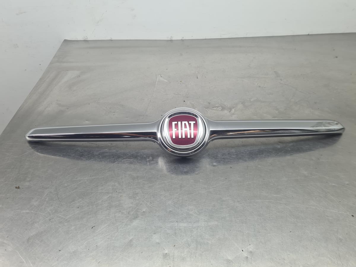 Símbolo / emblema FIAT 500X (334_)