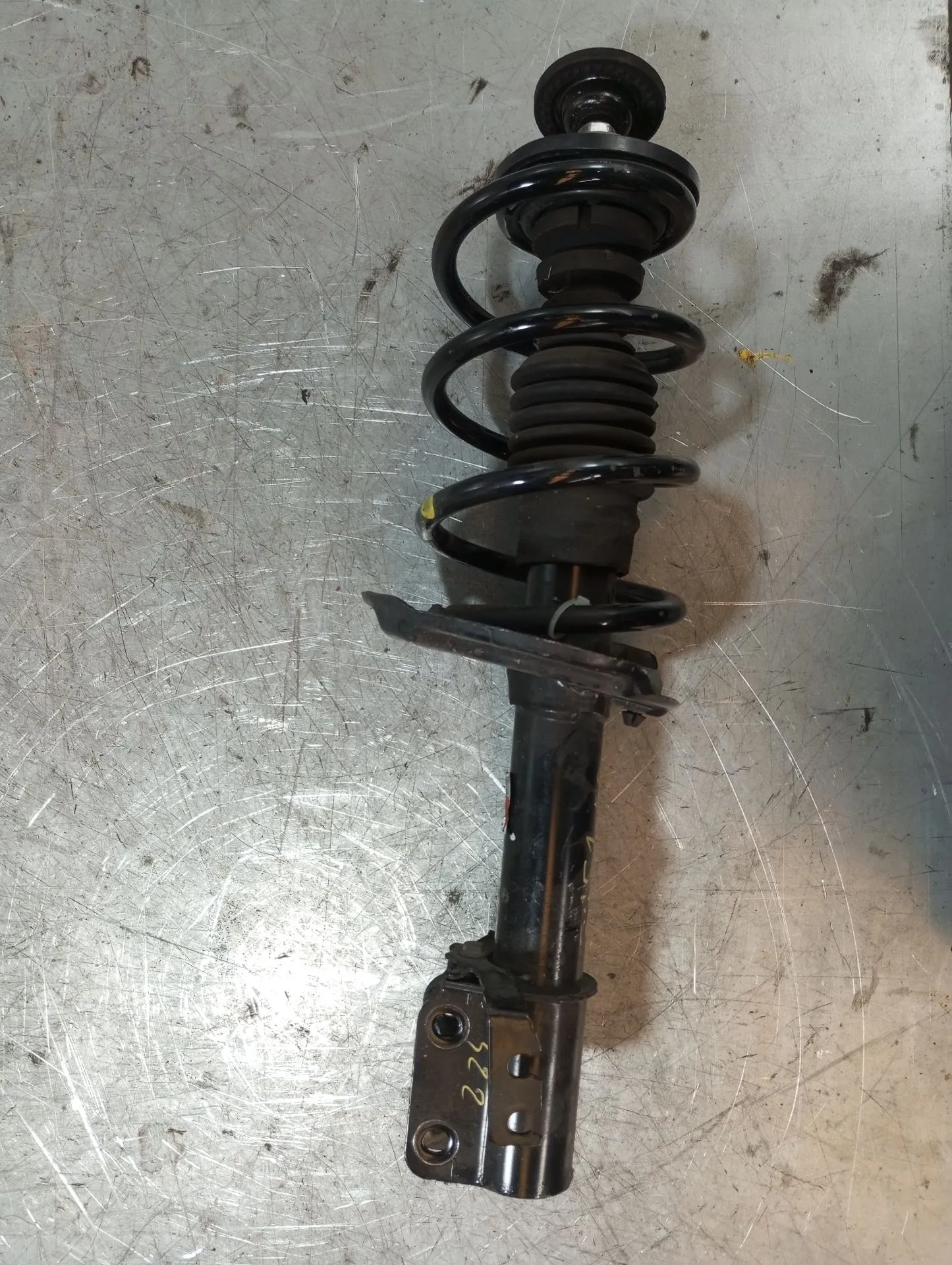 Left Front Shock Absorber DACIA Sandero III